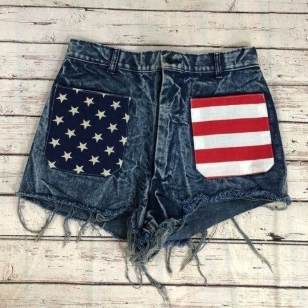 Frayed Patriotic Flag Vintage Cut-Off Shorts 30XL‎